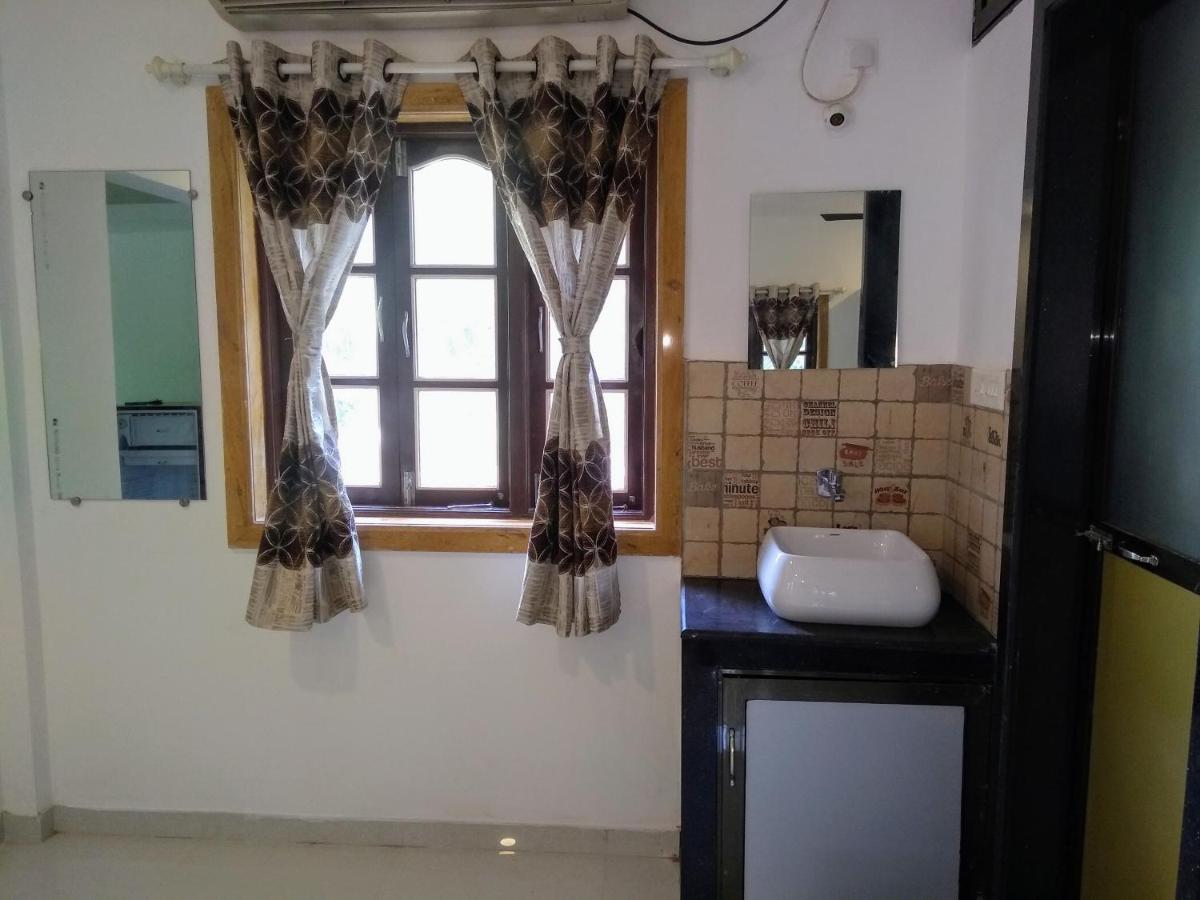 Dsk Apartment, Siolim, Goa. Apartment *